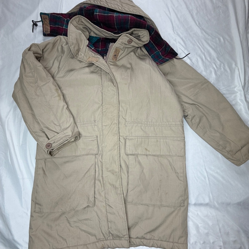 Woolrich vintage 80s khaki/tan plaid blanket lined parka
